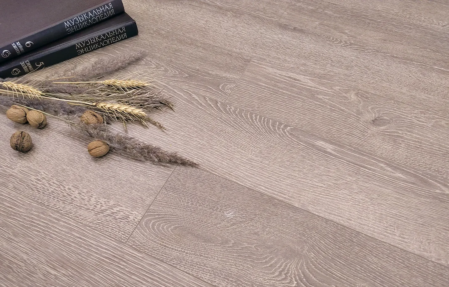 Ламинат Stone Floor Дуб Домашний очаг