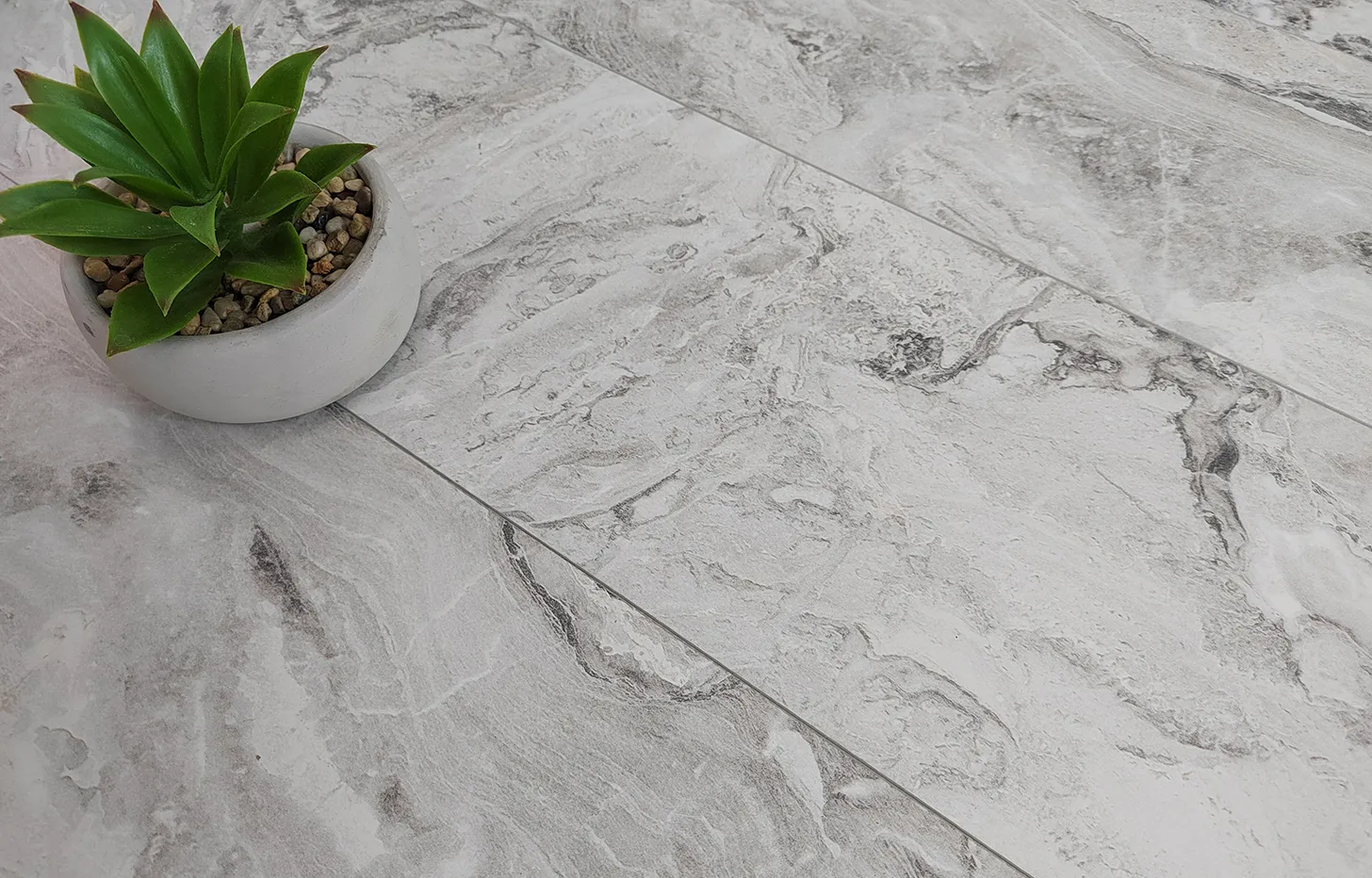 Ламинат Stone Floor Жемчужный Мрамор